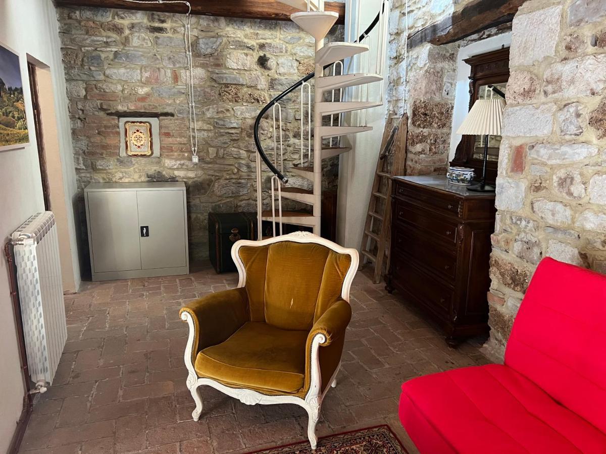 Appartamento Casa Torre Sinibaldi a Montieri Esterno foto